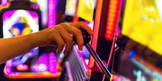 Privacy checklist beside live casino table screens for adults only
